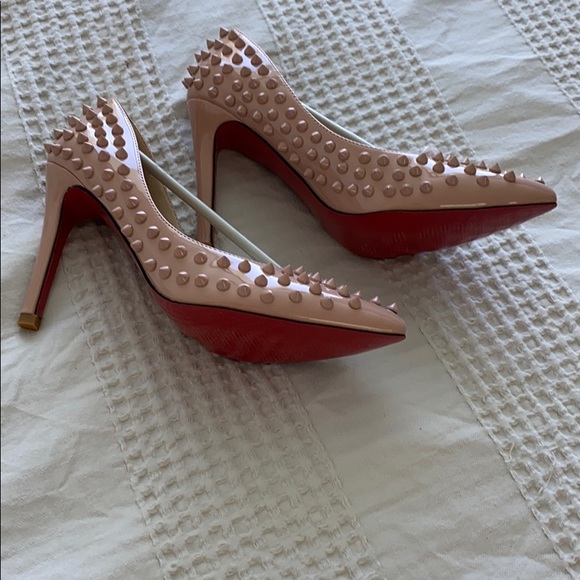 SOLD NEW! Nude Spiked Pigalle Red Bottom Pumps - Picture 3 of 7